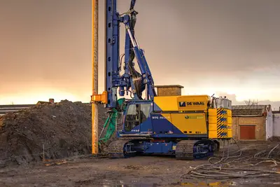 Przy użyciu RG 22 S i odpowiedniego wyposażenia firma De Waal Solid Foundations NV przeprowadziła w Nieuwpoort (Belgia) prace związane z mieszaniem gruntu metodą Cutter Soil Mixing (CSM).