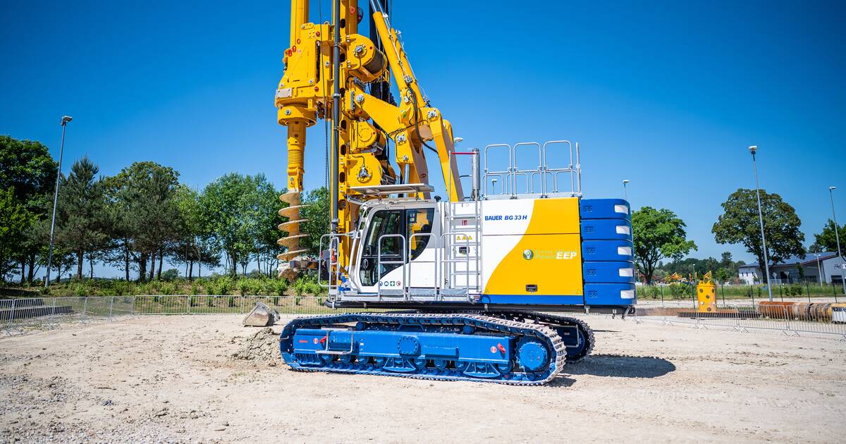 Drilling Rigs with H-kinematics | Bauer Machines SAS